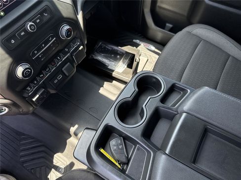 Used 2024 Chevrolet Silverado 2500 Custom w/ Custom Value Package AWD/4WD image 28