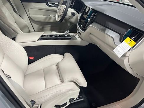 Used 2025 Volvo XC60 B5 Ultra w/ Protection Package Premier image 14