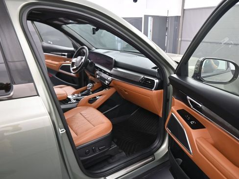 Used 2025 Kia Telluride SX X-Line AWD/4WD image 46