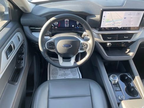 New 2026 Ford Explorer Active w/ Active Comfort Package image 13