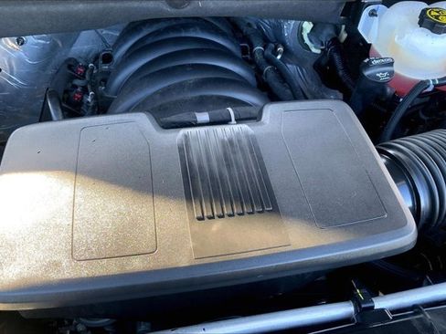 Used 2023 GMC Yukon XL SLT image 33