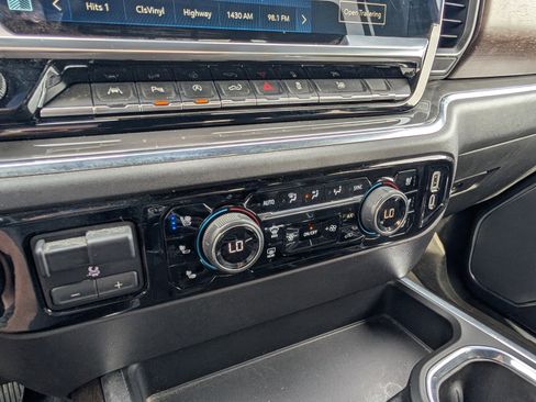 Used 2023 Chevrolet Silverado 1500 High Country w/ High Country Premium Package image 18