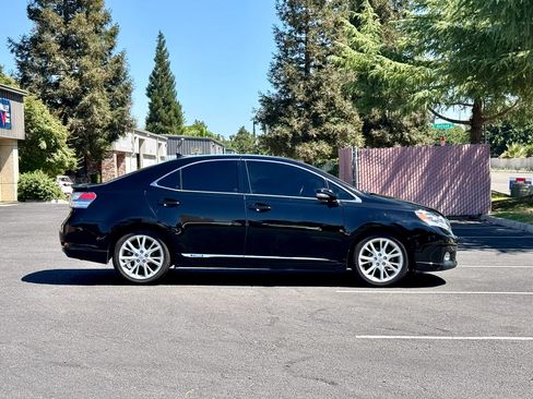 Used 2010 Lexus HS 250h FWD image 2