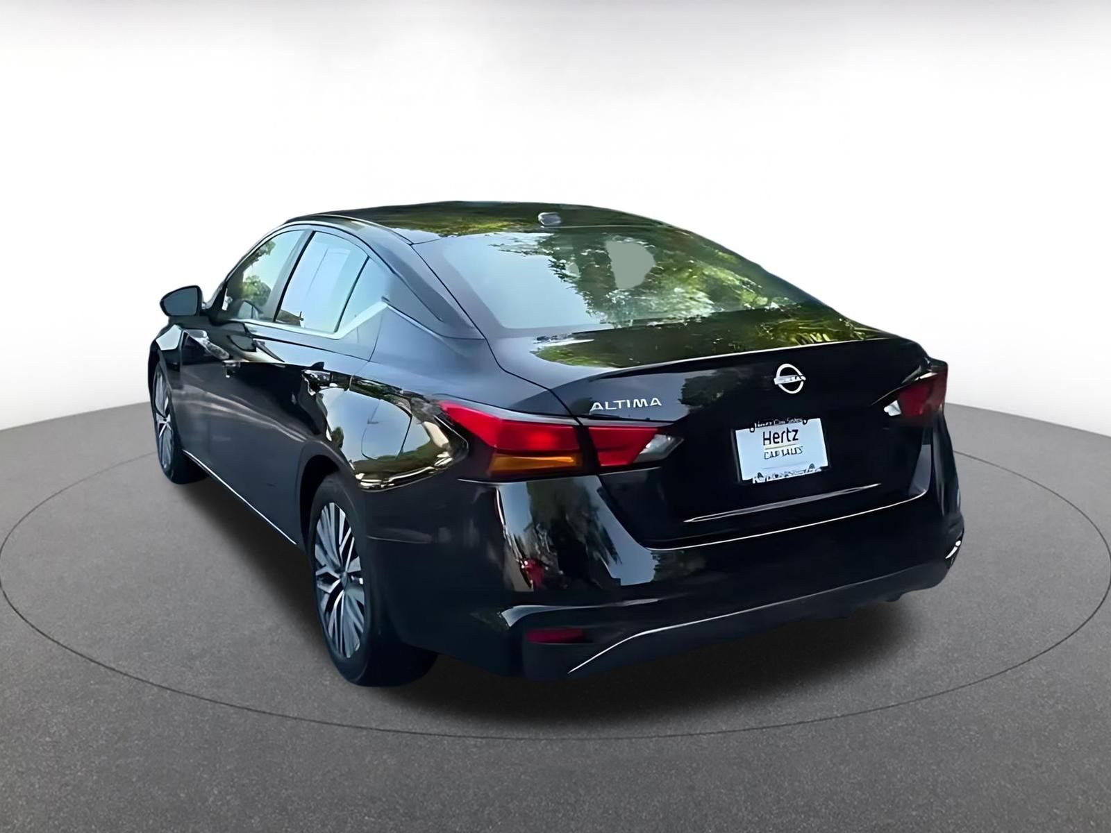 Used 2026 Nissan Altima 2.5 SV FWD image 10