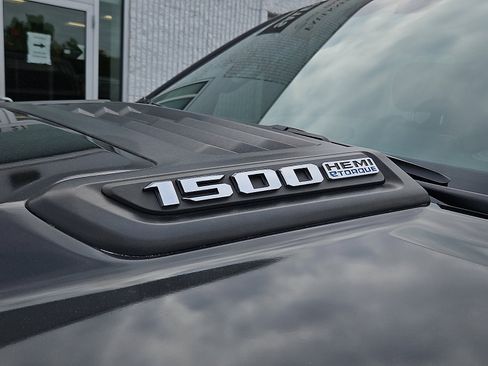 Used 2021 RAM 1500 Laramie AWD/4WD image 30
