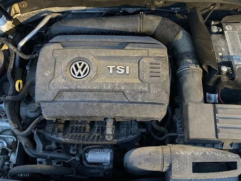 Used 2015 Volkswagen Passat 1.8T Limited Edition image 11