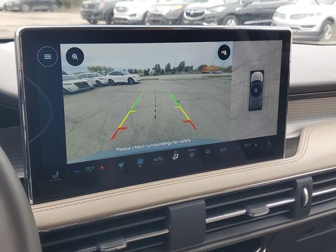 Certified 2023 Lincoln Corsair AWD w/ Equipment Group 101A image 17