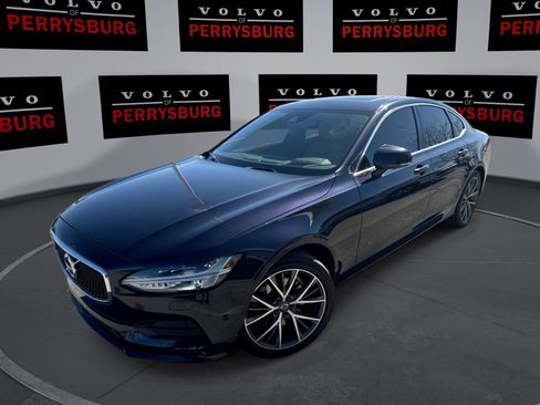 Used 2017 Volvo S90 T6 Momentum w/ Vision Package image 1