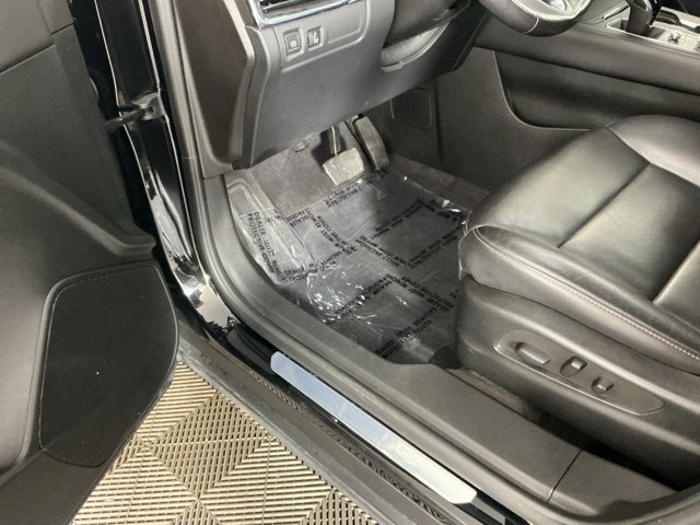 Used 2022 Cadillac XT4 Luxury w/ LPO, ONYX Package AWD/4WD image 15