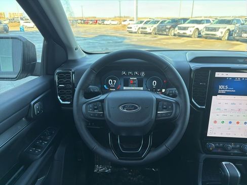 New 2025 Ford Ranger Lariat w/ FX4 Off-Road Package image 14