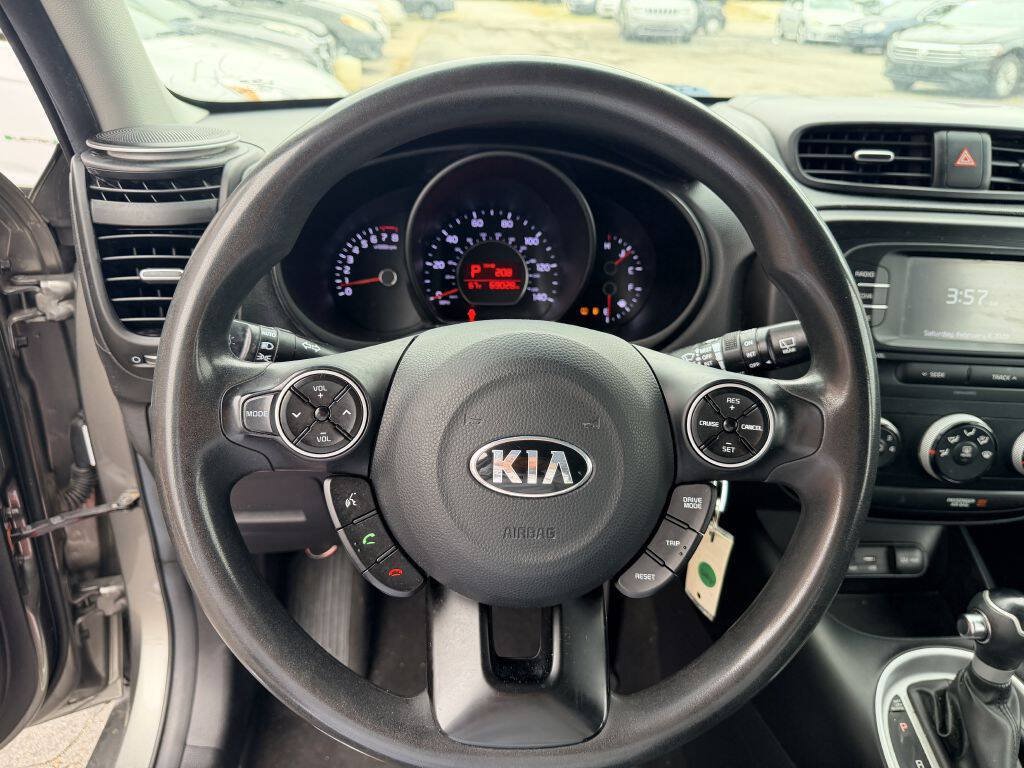 Used 2017 Kia Soul w/ Convenience Package FWD image 10