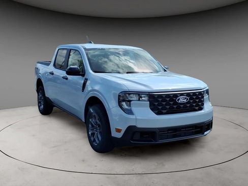 New 2026 Ford Maverick XLT w/ XLT Luxury Package AWD/4WD image 13