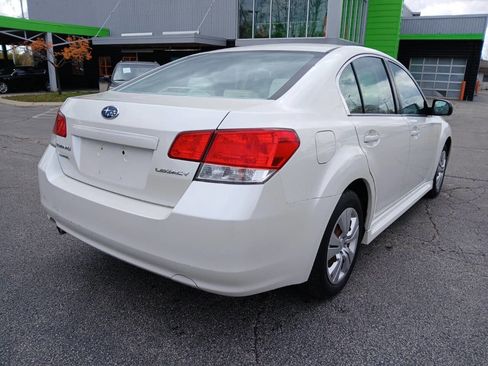 Used 2010 Subaru Legacy 2.5i image 7