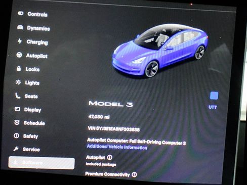 Used 2022 Tesla Model 3 Standard Range image 19