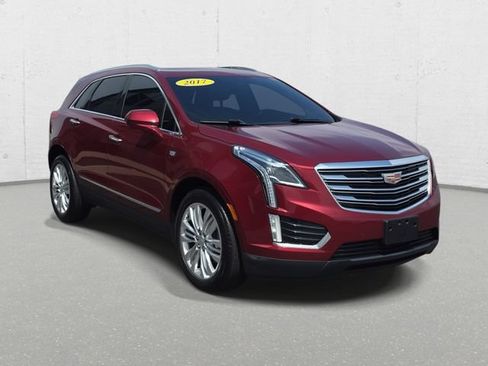 Used 2017 Cadillac XT5 Premium Luxury w/ LPO, Wheel Lock Package AWD/4WD image 3