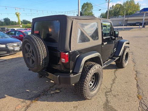 Used 2013 Jeep Wrangler Sport AWD/4WD image 8