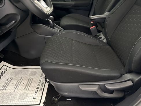 Used 2022 Nissan Kicks S image 38