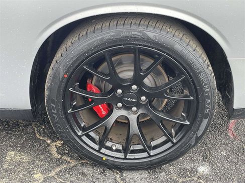 Used 2019 Dodge Challenger SRT Hellcat w/ Plus Package image 9