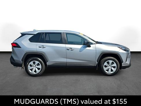 Used 2025 Toyota RAV4 LE AWD/4WD image 4