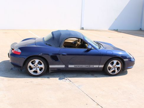 Used 2003 Porsche Boxster RWD image 21