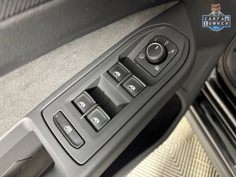 Used 2026 Volkswagen GTI SE FWD image 13