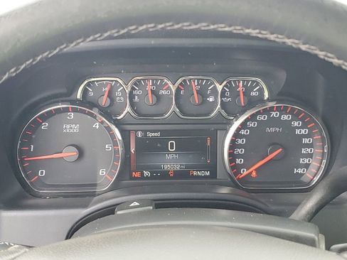 Used 2015 GMC Sierra 1500 SLE image 16