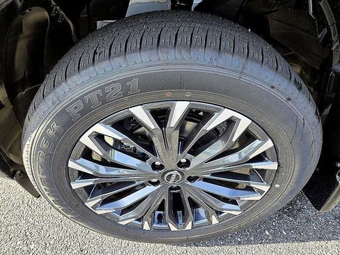 New 2026 Nissan Rogue Platinum w/ Platinum Premium Package image 14