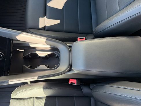 Certified 2024 Porsche Macan 4 Electric image 18