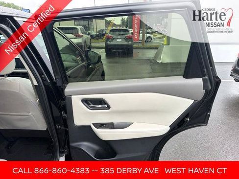 Certified 2025 Nissan Rogue SV AWD/4WD image 23