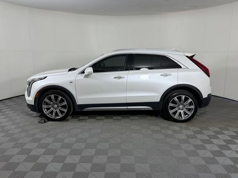 Used 2019 Cadillac XT4 Premium Luxury w/ Cold Weather Package FWD image 2