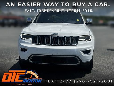 Used 2017 Jeep Grand Cherokee Limited w/ Luxury Group II AWD/4WD image 2