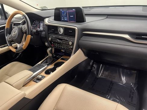 Certified 2022 Lexus RX 350L Premium w/ Premium Package AWD/4WD image 12