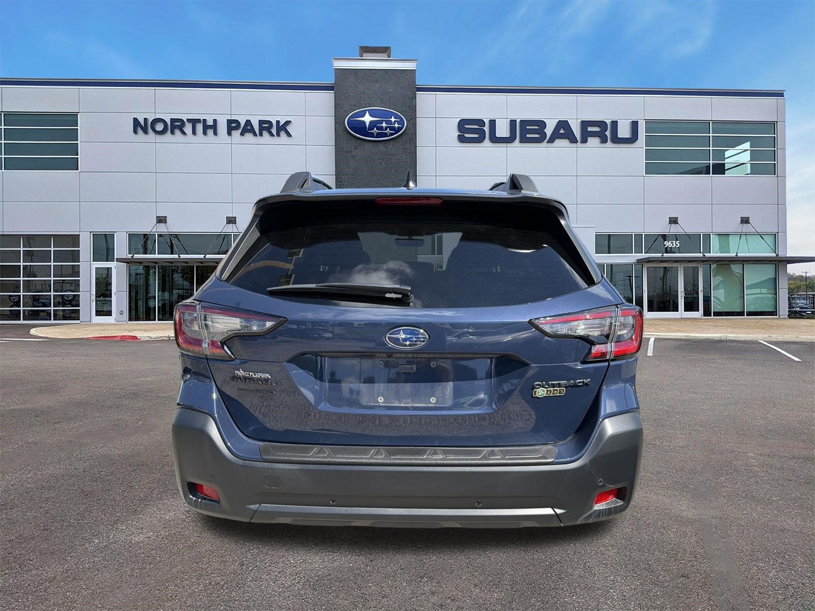 Certified 2024 Subaru Outback Onyx Edition AWD/4WD image 4