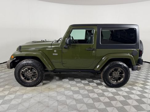 Used 2016 Jeep Wrangler Sahara AWD/4WD image 7