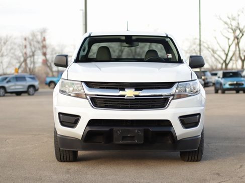 Used 2018 Chevrolet Colorado W/T image 2