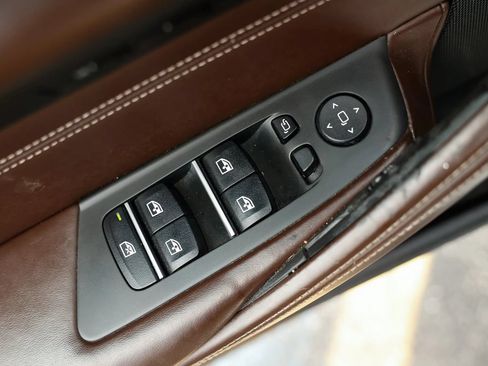Used 2018 BMW 530i xDrive AWD/4WD image 43