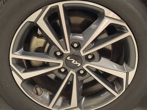 Used 2022 Kia Forte LXS FWD image 31