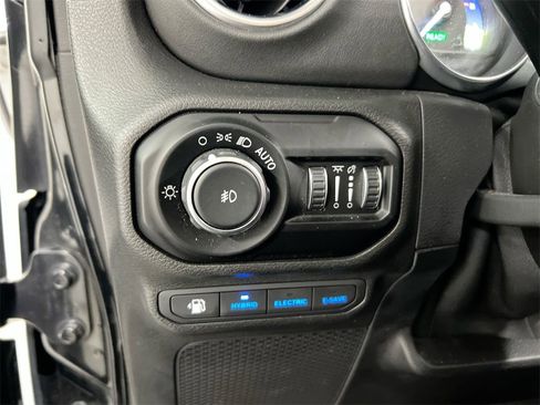 Used 2021 Jeep Wrangler Unlimited Rubicon 4xe w/ Cold Weather Group image 18