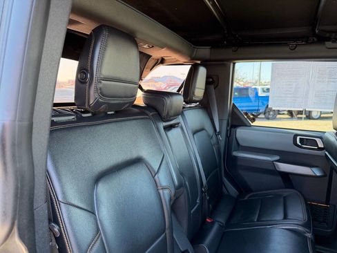 Used 2023 Ford Bronco Badlands w/ Sasquatch Package image 55