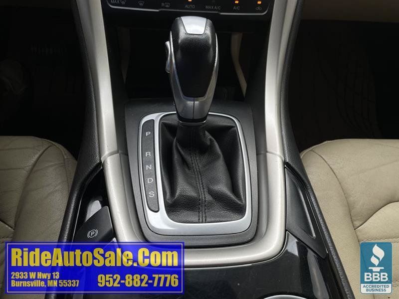 Used 2013 Ford Fusion SE FWD image 20