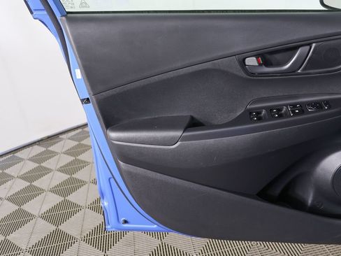 Used 2018 Hyundai Kona SE AWD/4WD image 16