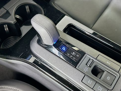 Used 2024 Toyota Prius XLE image 24