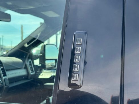 Used 2019 Ford F350 Platinum w/ Platinum Ultimate Package AWD/4WD image 7