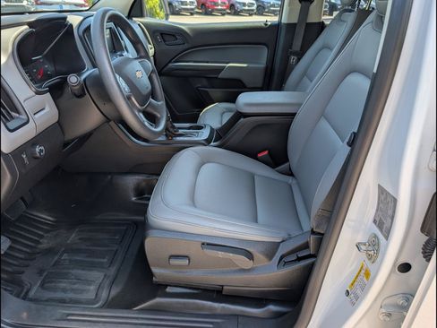 Used 2020 Chevrolet Colorado W/T w/ WT Convenience Package RWD image 14