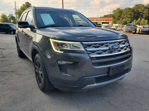Used 2018 Ford Explorer XLT w/ Equipment Group 202A AWD/4WD image 1