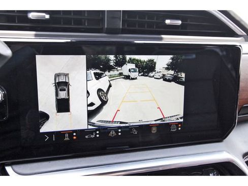 Used 2024 GMC Sierra 2500 Denali Ultimate AWD/4WD image 24