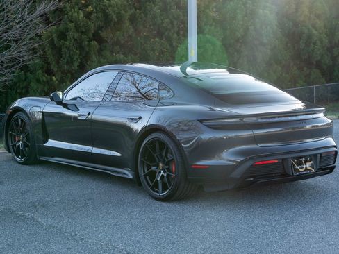 Certified 2024 Porsche Taycan GTS image 3