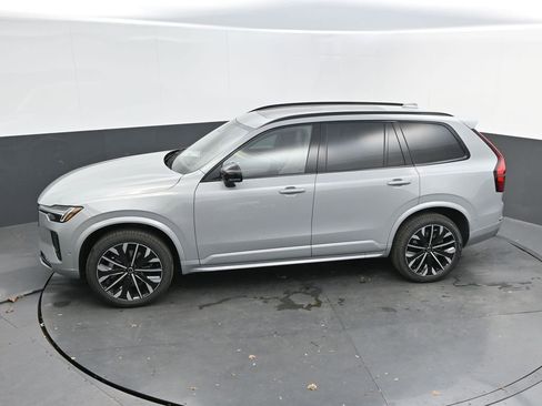 New 2026 Volvo XC90 B6 Ultra w/ Protection Package Premier AWD/4WD image 24