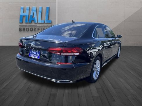 Used 2020 Volkswagen Passat 2.0T SE FWD image 5