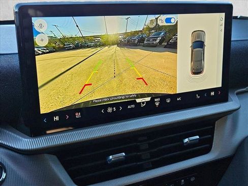 New 2026 Ford Explorer Active w/ Active Comfort Package image 12